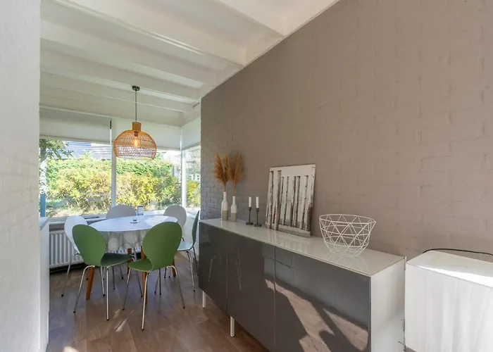 Vakantiehuis In Sint Maartenszee Near